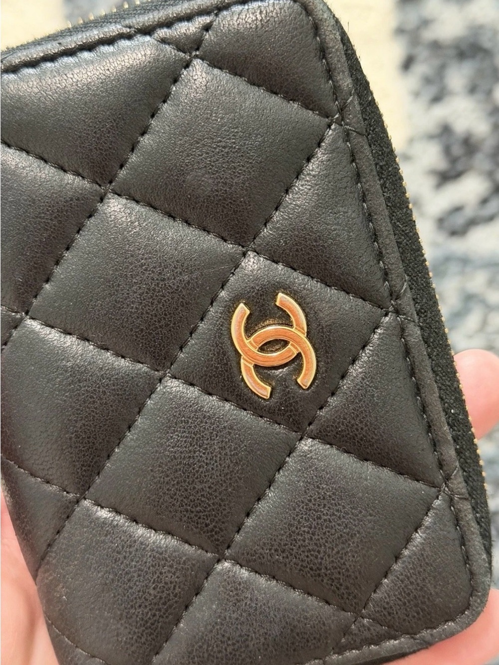 CHANEL Black Quilted Zip-Around Card Wallet with Gold CC - Picture 7 of 15